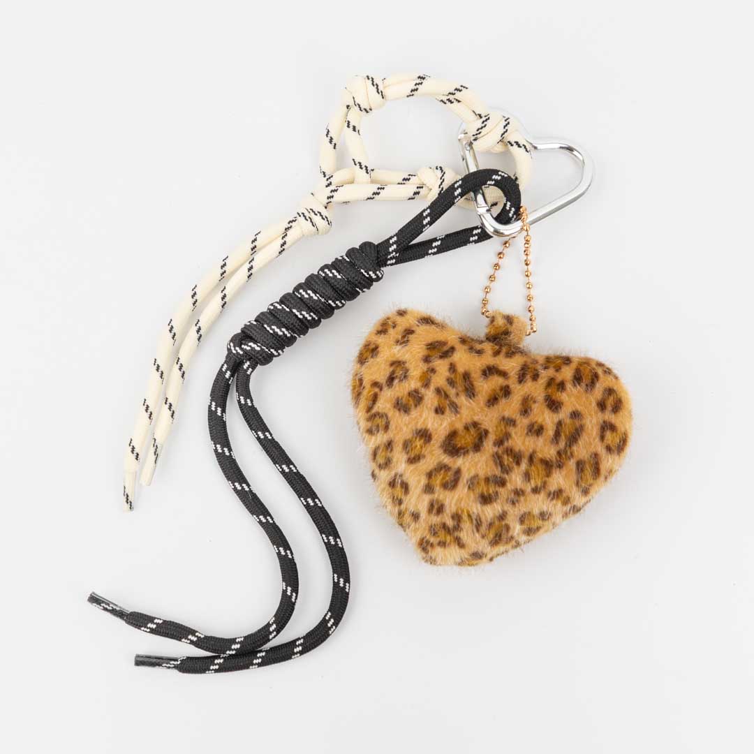 LLAVERO CHARMS CORAZON ANIMAL PRINT