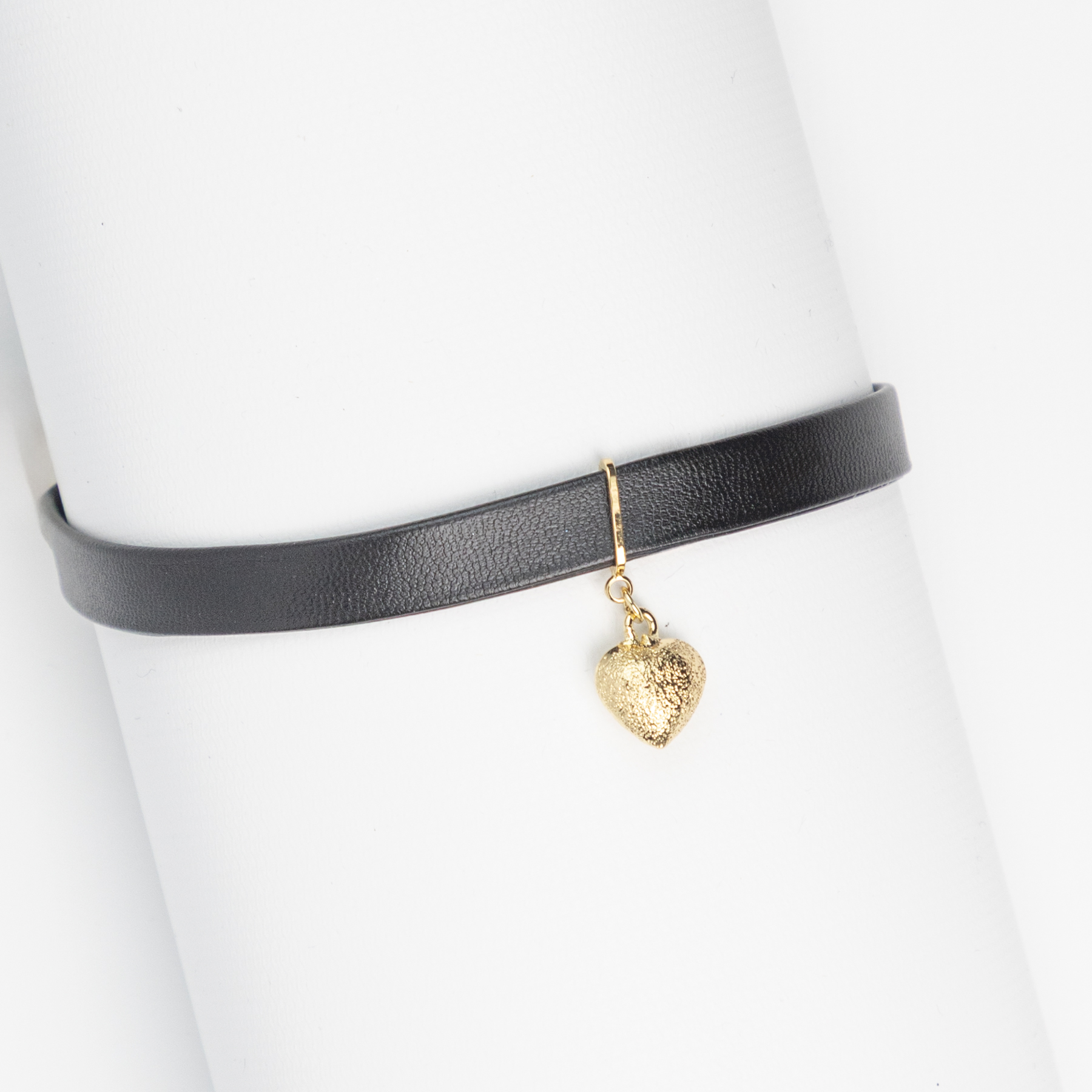CHOKER