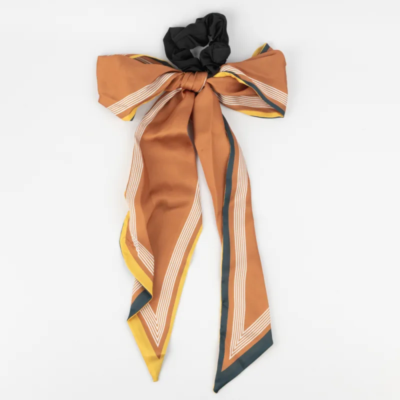 COLITA CON PAÑUELO SEDA ESTAMPADO